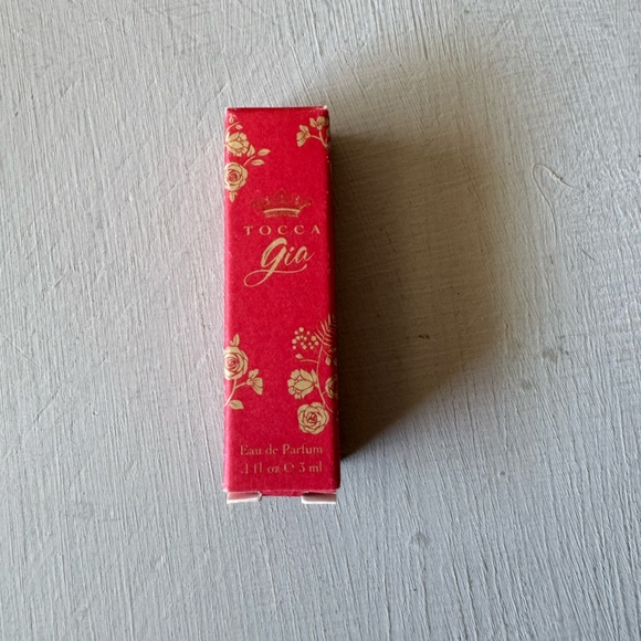 New Tocca 'Gia' 3ml Travel Rollerball EDP Beautiful Scent! - Picture 4 of 4